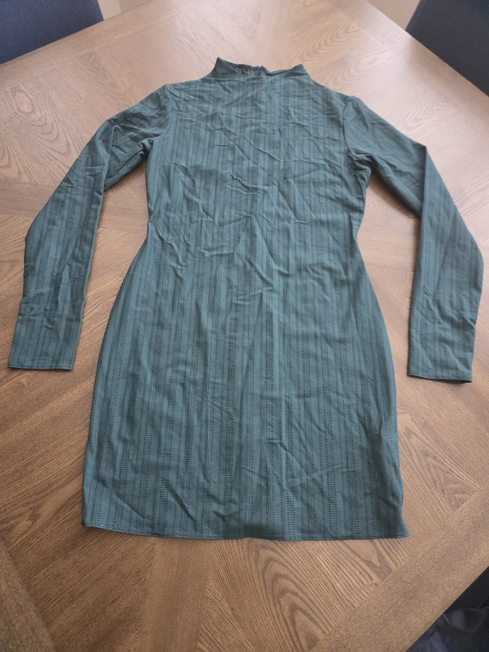 Alo Yoga NWOT Euphoria Long Sleeve Dress in Midnight Green sz MEDIUM